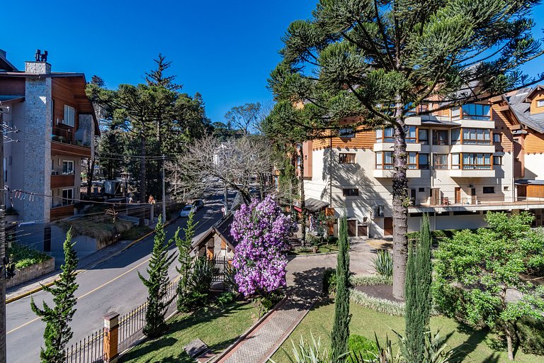 Duplex 4 Dormitório C/ 3 Suíte À 300mts R. Coberta