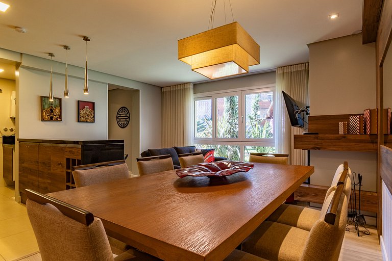 APTO DE LUXO À 300mts RUA COBERTA, 2 SUÍTES, MOBILIADO