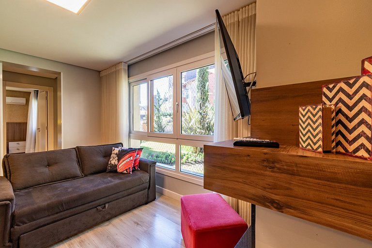 APTO DE LUXO À 300mts RUA COBERTA, 2 SUÍTES, MOBILIADO