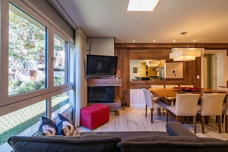 APTO DE LUXO À 300mts RUA COBERTA, 2 SUÍTES, MOBILIADO