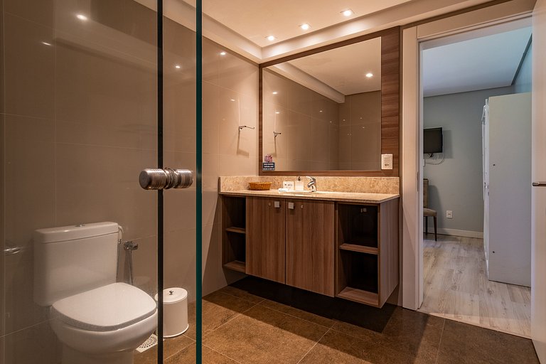 APTO DE LUXO À 300mts RUA COBERTA, 2 SUÍTES, MOBILIADO