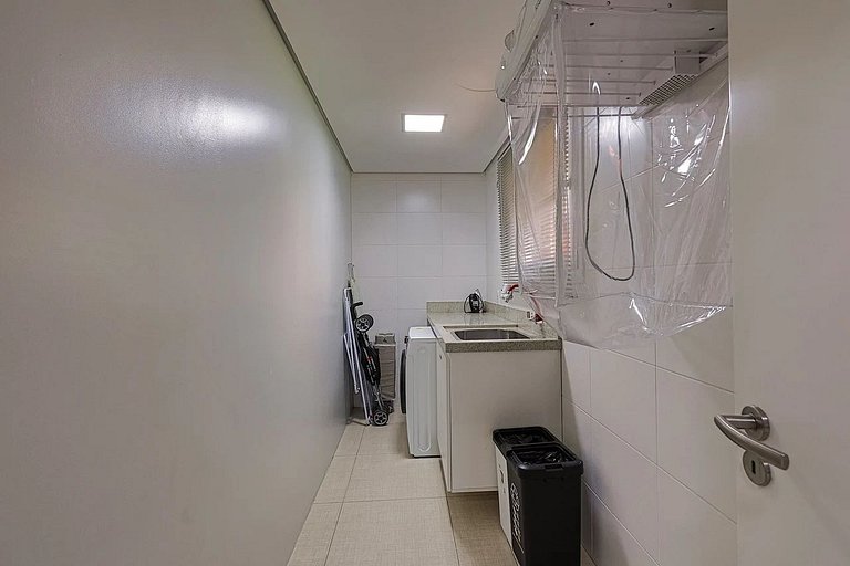 APTO DE LUXO À 300mts RUA COBERTA, 2 SUÍTES, MOBILIADO