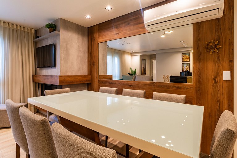 À 300mts da Rua Coberta, c/ 2 Suítes de Luxo