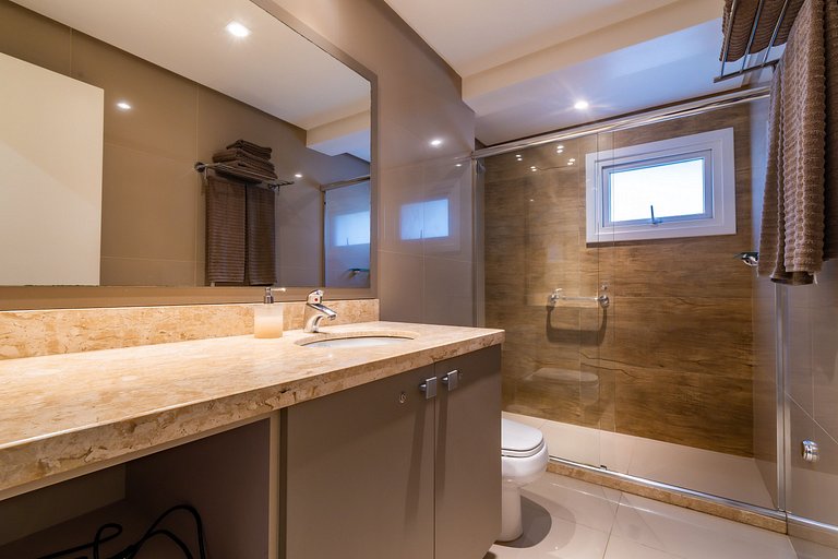 Apto Premium com 2 Suítes à 300mts R. Coberta