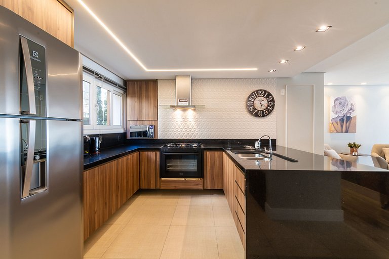 APTO DE LUXO À 300mts RUA COBERTA, 3 QUARTOS