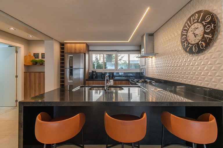 APTO DE LUXO À 300mts RUA COBERTA, 3 QUARTOS