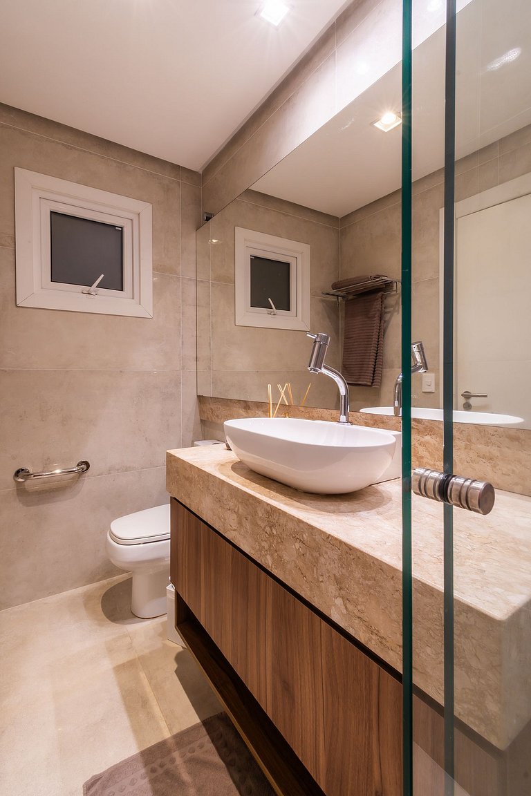 APTO DE LUXO À 300mts RUA COBERTA, 3 QUARTOS