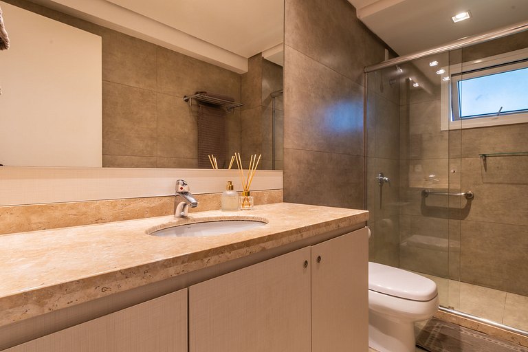 APTO DE LUXO À 300mts RUA COBERTA, 3 QUARTOS