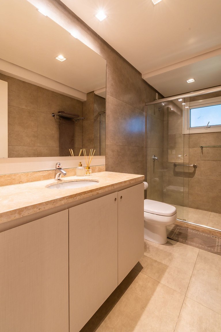 APTO DE LUXO À 300mts RUA COBERTA, 3 QUARTOS