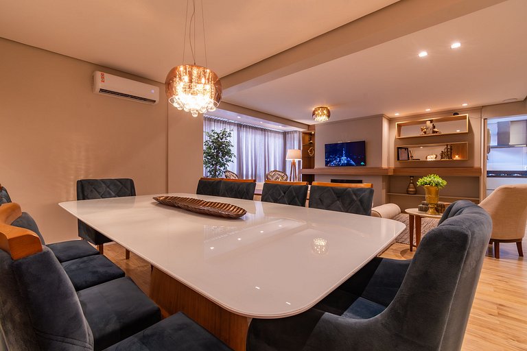 Duplex c/ Hidro 3 Suítes (4Q) a 300m da R. Coberta