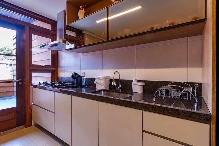 Duplex 4 Dormitório C/ 3 Suíte À 300mts R. Coberta