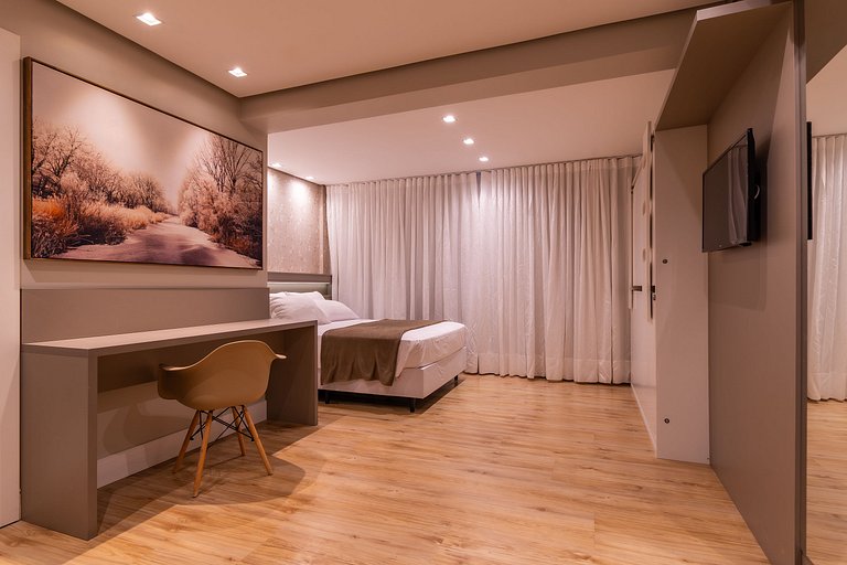 Duplex 4 Dormitório C/ 3 Suíte À 300mts R. Coberta