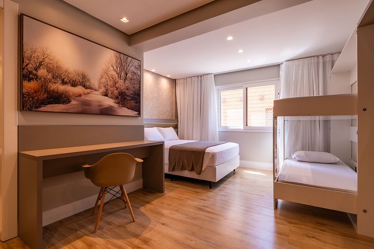 Duplex 4 Dormitório C/ 3 Suíte À 300mts R. Coberta