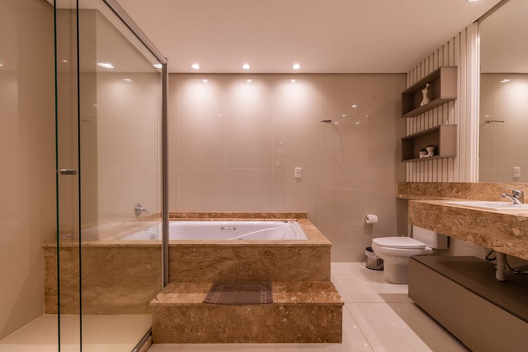 Duplex c/ Hidro 3 Suítes (4Q) a 300m da R. Coberta