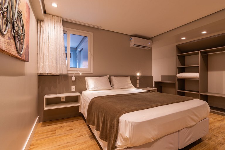 Duplex 4 Dormitório C/ 3 Suíte À 300mts R. Coberta