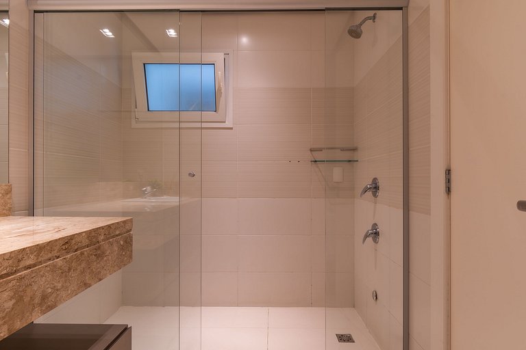 Duplex 4 Dormitório C/ 3 Suíte À 300mts R. Coberta