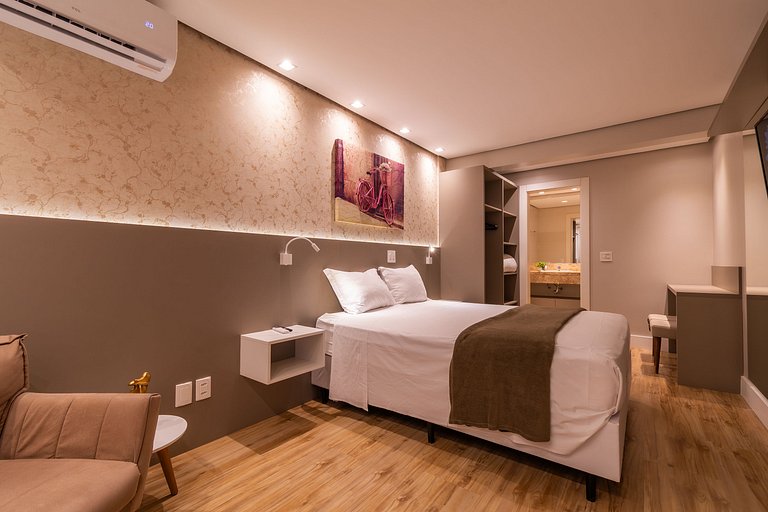 Duplex 4 Dormitório C/ 3 Suíte À 300mts R. Coberta