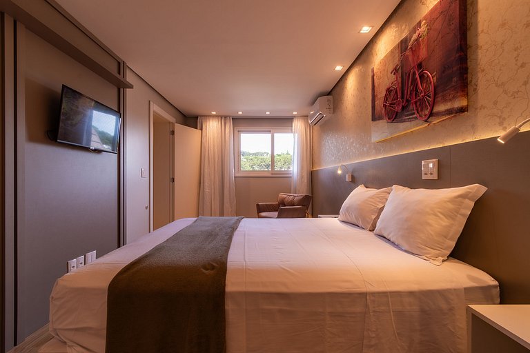 Duplex 4 Dormitório C/ 3 Suíte À 300mts R. Coberta