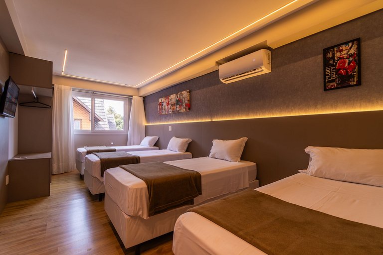 Duplex c/ Hidro 3 Suítes (4Q) a 300m da R. Coberta