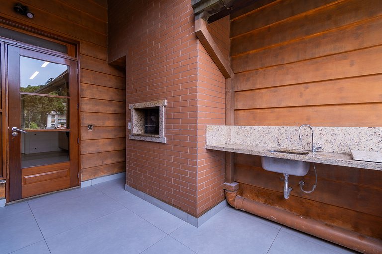 Duplex 4 Dormitório C/ 3 Suíte À 300mts R. Coberta