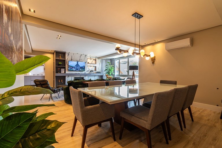 Duplex c/ Hidro 3 Suítes (4Q) a 300m da R. Coberta