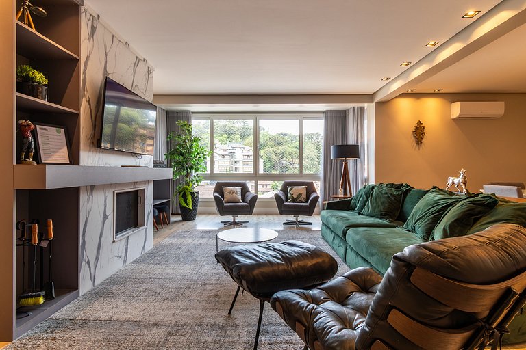 Duplex c/ Hidro 3 Suítes (4Q) a 300m da R. Coberta