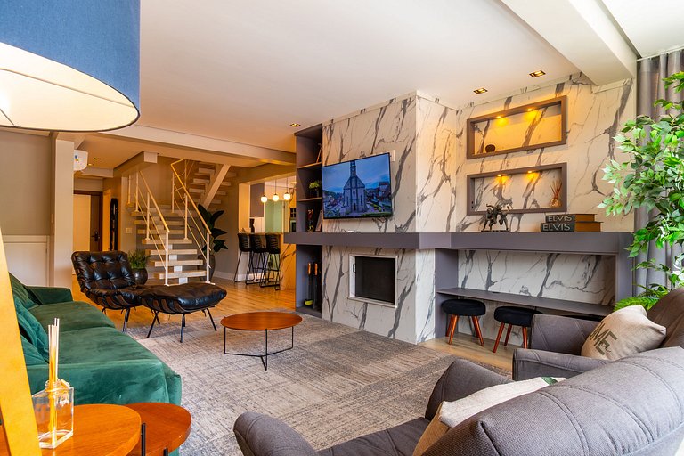 Duplex 4 Dormitório C/ 3 Suíte À 300mts R. Coberta