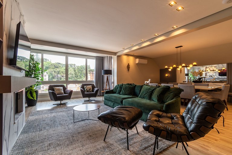 Duplex c/ Hidro 3 Suítes (4Q) a 300m da R. Coberta