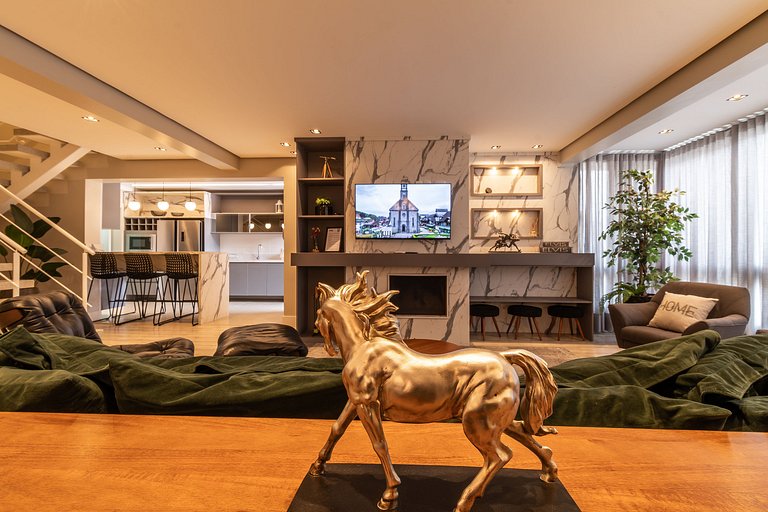 Duplex 4 Dormitório C/ 3 Suíte À 300mts R. Coberta