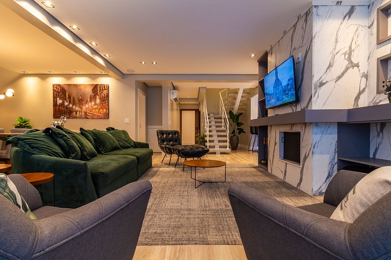 Duplex c/ Hidro 3 Suítes (4Q) a 300m da R. Coberta