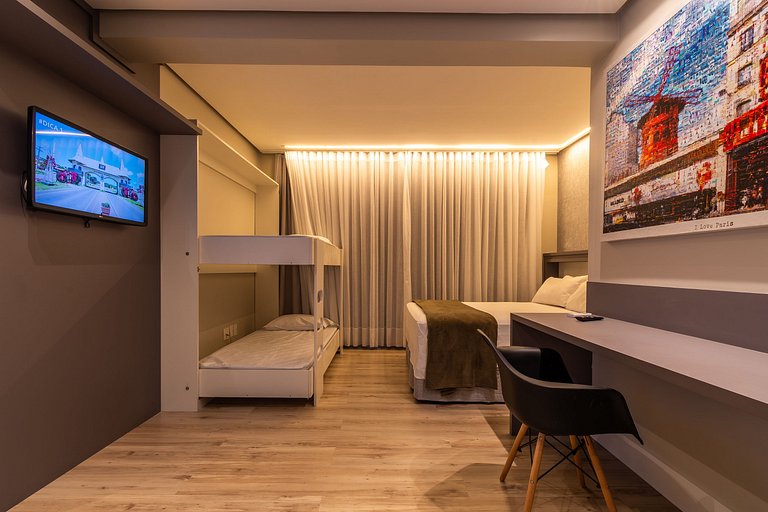 Duplex c/ Hidro 3 Suítes (4Q) a 300m da R. Coberta