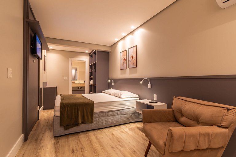 Duplex 4 Dormitório C/ 3 Suíte À 300mts R. Coberta