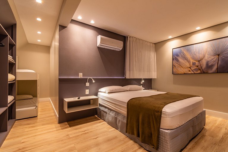 Duplex c/ Hidro 3 Suítes (4Q) a 300m da R. Coberta