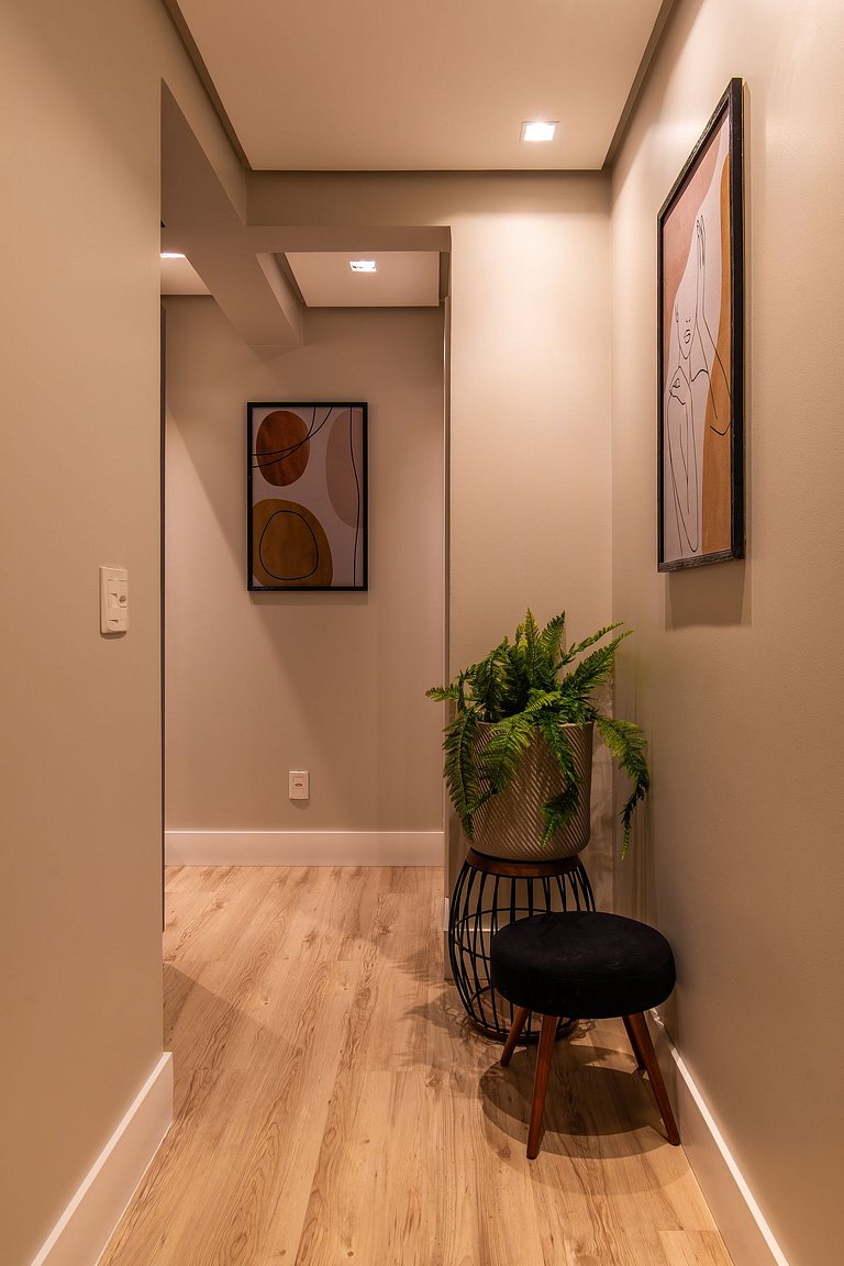 Duplex 4 Dormitório C/ 3 Suíte À 300mts R. Coberta