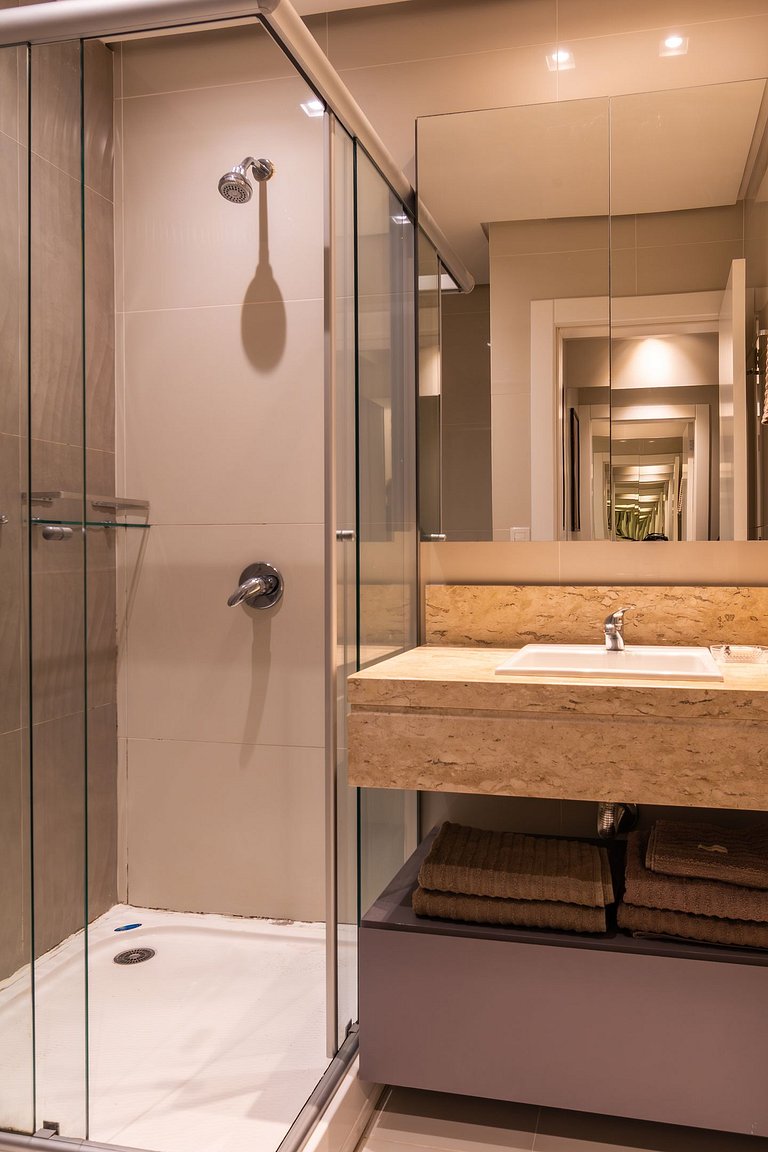 Duplex 4 Dormitório C/ 3 Suíte À 300mts R. Coberta