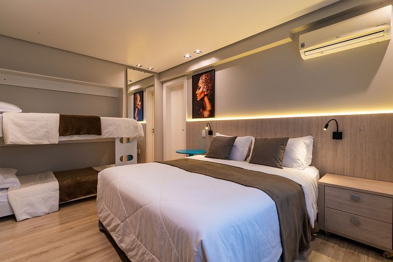 APTO DE LUXO À 300mts RUA COBERTA, 2 SUÍTES, MOBILIADO