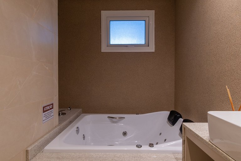 APTO DE LUXO À 300mts RUA COBERTA, 3 QUARTOS